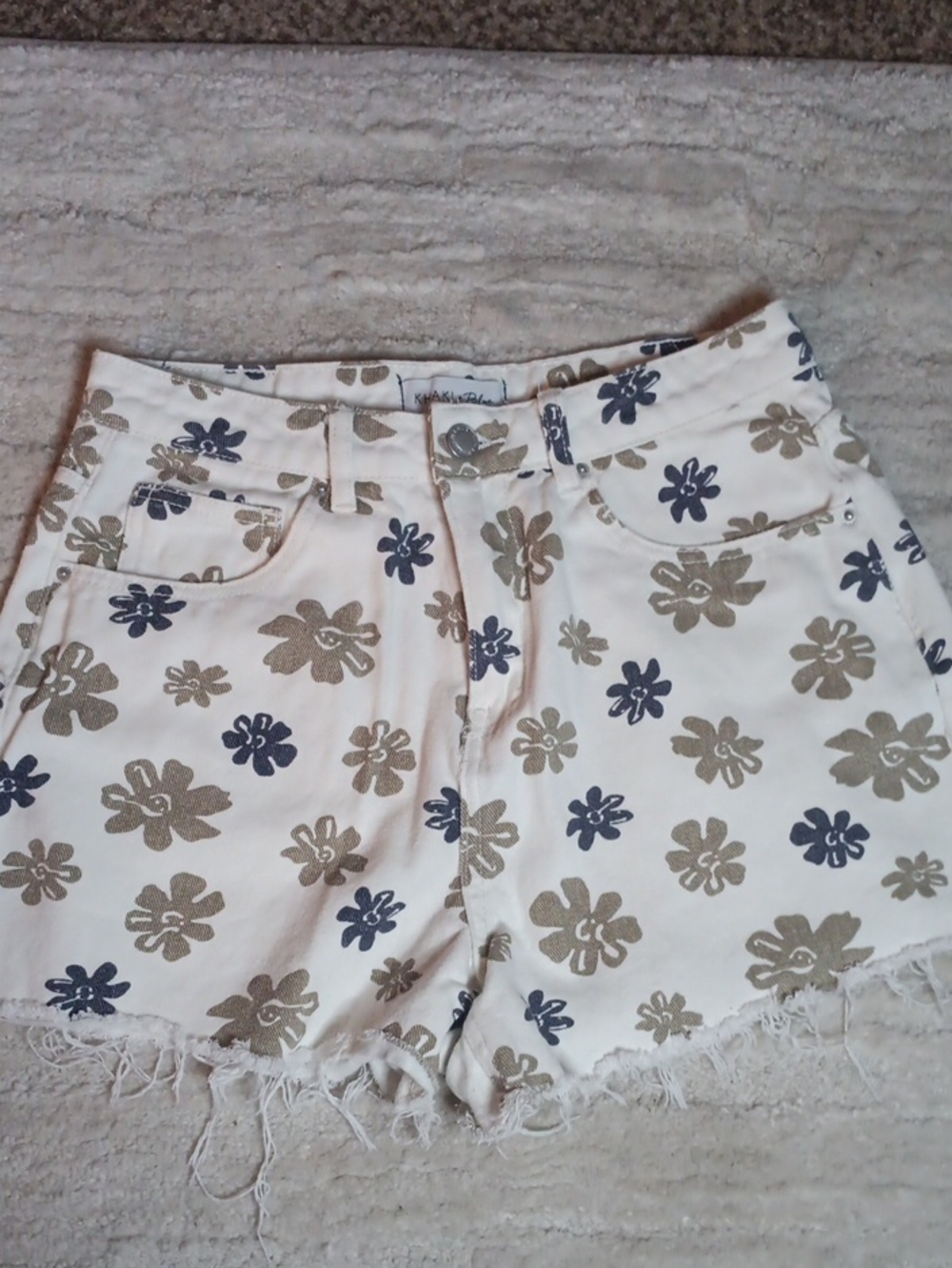 Women's White Floral Denim Shorts